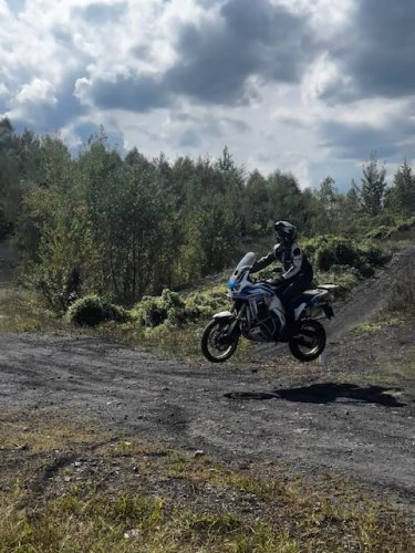 Individuální enduro kurz v terénu _Prvně v bahně - Termín enduro kurzu: pátek 31.7.