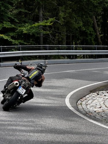 Individuální silniční kurz_Nebuď mrdal, jezdi hlavou