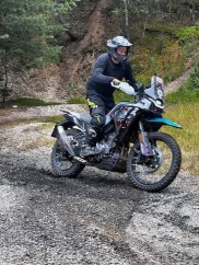 Individuální enduro kurz v terénu _Prvně v bahně