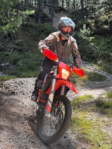 Individuální enduro kurz v terénu _Prvně v bahně - Termín enduro kurzu: pátek 31.7.