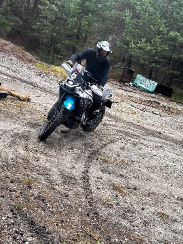 Individuální enduro kurz v terénu _Prvně v bahně
